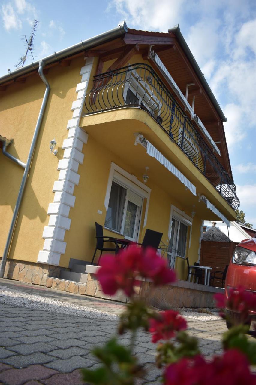 Villa Bella Apartman Бюк Экстерьер фото